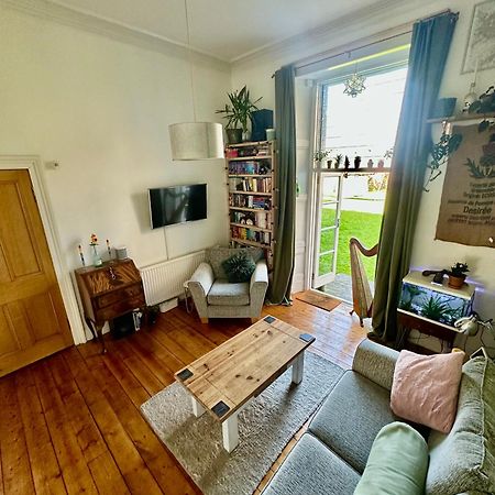 Quirky Apartment In Leith エディンバラ エクステリア 写真