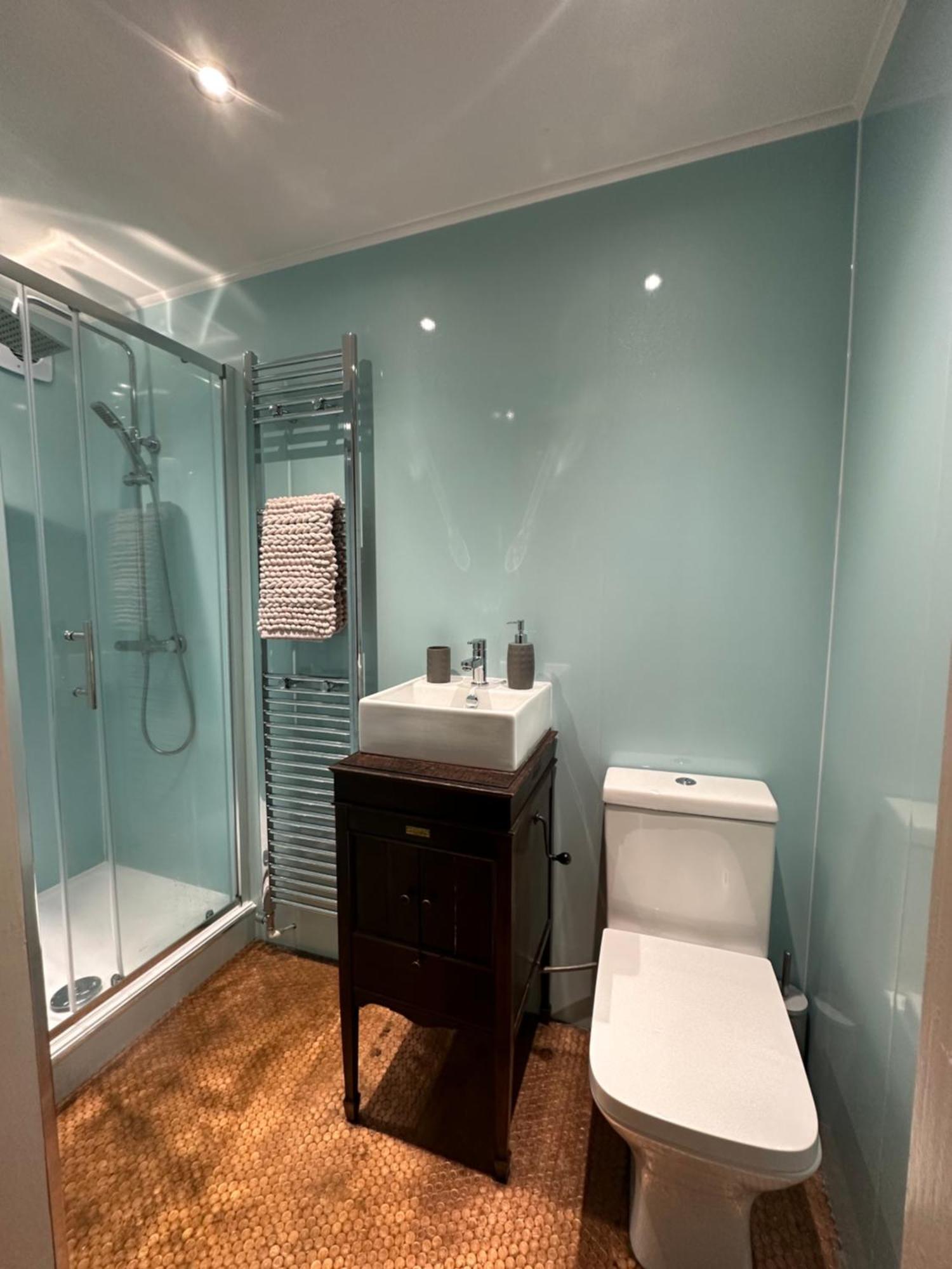 Quirky Apartment In Leith エディンバラ エクステリア 写真